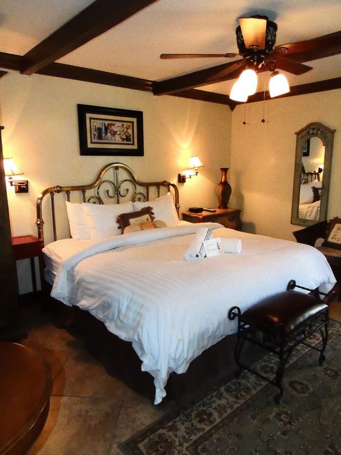 Tuscan Springs Hotel & Spa Desert Hot Springs Extérieur photo